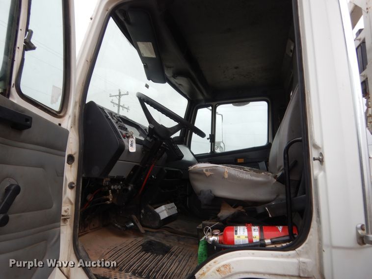 image for item IP9788 2003 Freightliner FL80  digger derrick truck