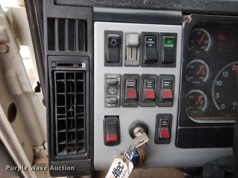 image for item IP9788 2003 Freightliner FL80  digger derrick truck