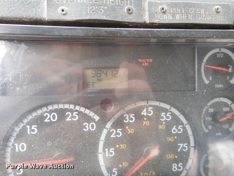 image for item IP9788 2003 Freightliner FL80  digger derrick truck