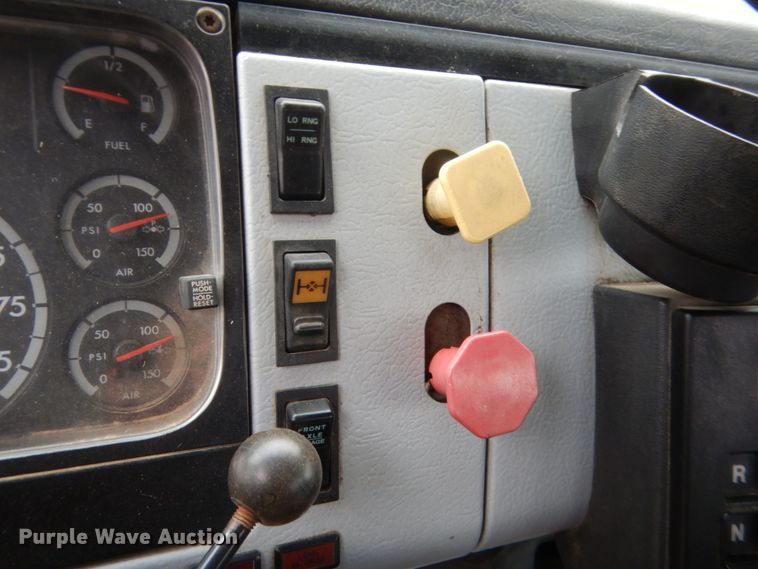 image for item IP9788 2003 Freightliner FL80  digger derrick truck