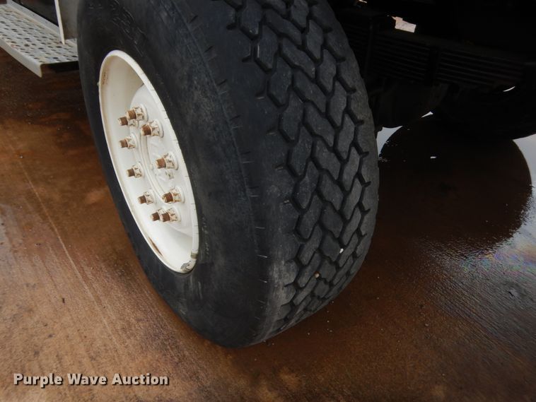 image for item IP9788 2003 Freightliner FL80  digger derrick truck