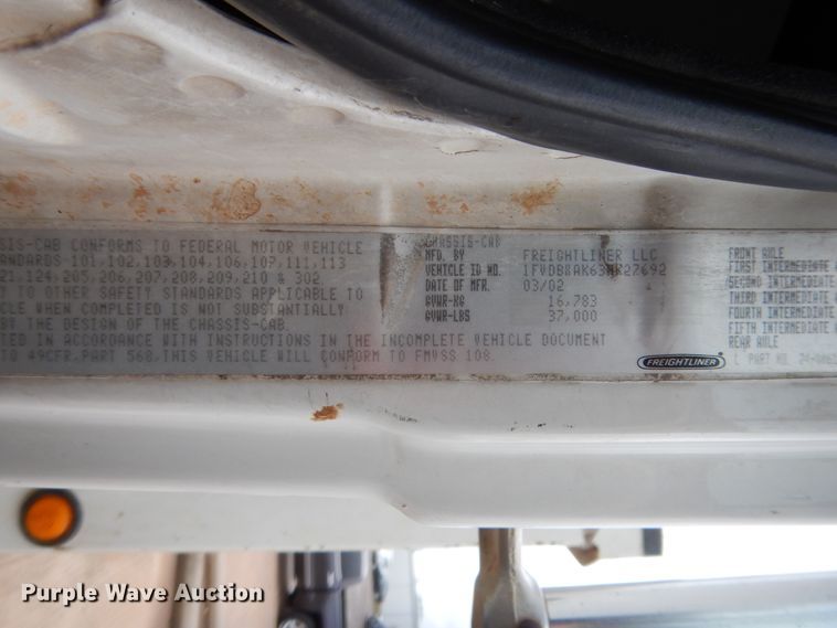 image for item IP9788 2003 Freightliner FL80  digger derrick truck