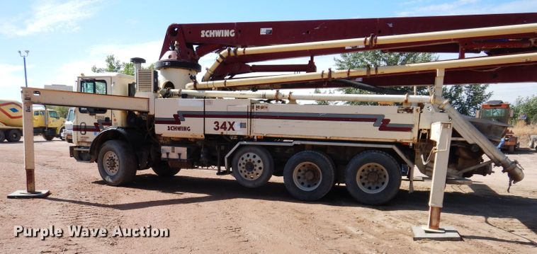 image for item IQ9629 2000 Mack MR688S  pump truck