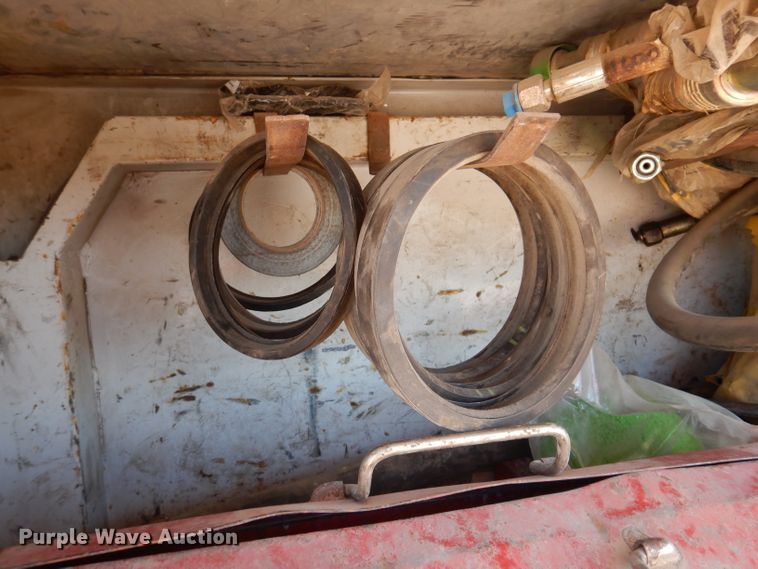 image for item IQ9629 2000 Mack MR688S  pump truck
