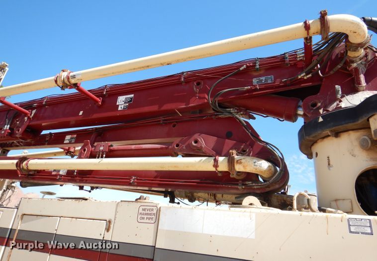 image for item IQ9629 2000 Mack MR688S  pump truck