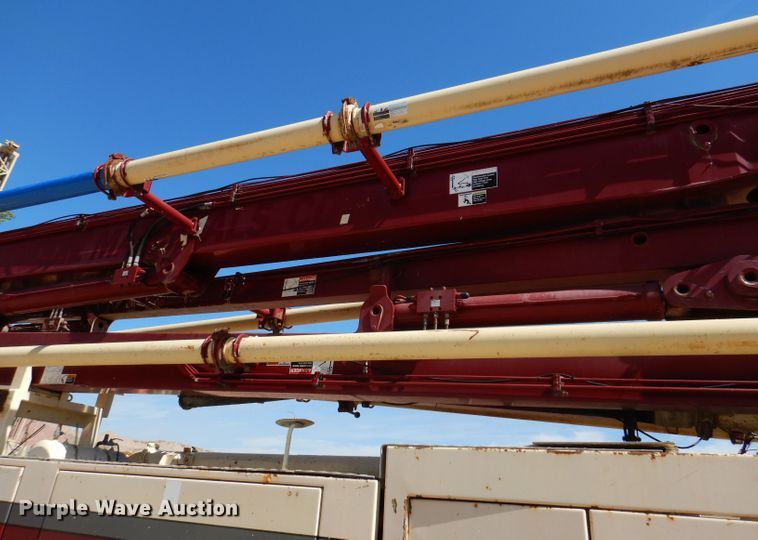 image for item IQ9629 2000 Mack MR688S  pump truck
