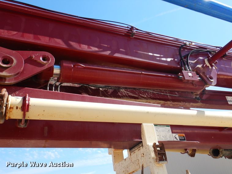 image for item IQ9629 2000 Mack MR688S  pump truck