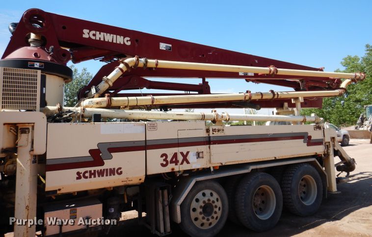 image for item IQ9629 2000 Mack MR688S  pump truck