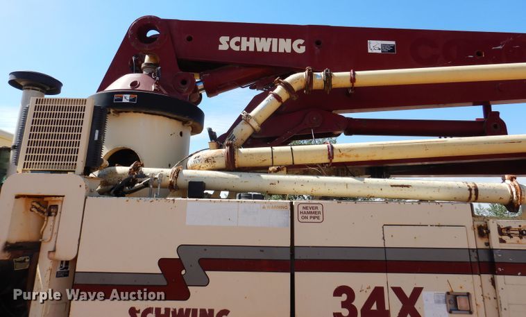 image for item IQ9629 2000 Mack MR688S  pump truck