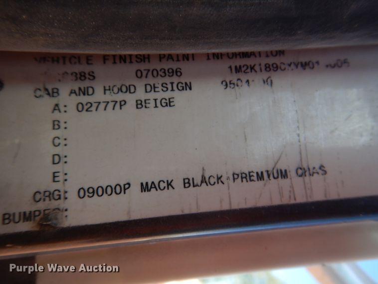 image for item IQ9629 2000 Mack MR688S  pump truck
