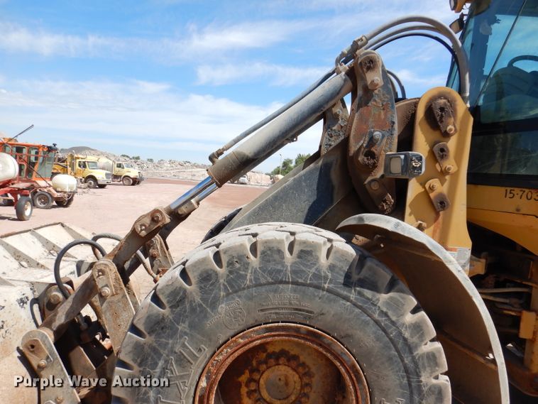 image for item IQ9633 1997 Caterpillar IT28G  wheel loader