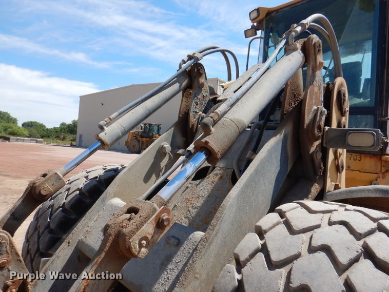 image for item IQ9633 1997 Caterpillar IT28G  wheel loader