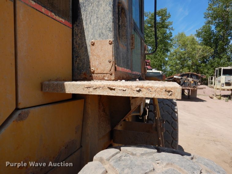 image for item IQ9633 1997 Caterpillar IT28G  wheel loader