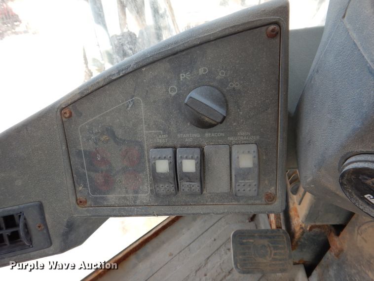 image for item IQ9633 1997 Caterpillar IT28G  wheel loader