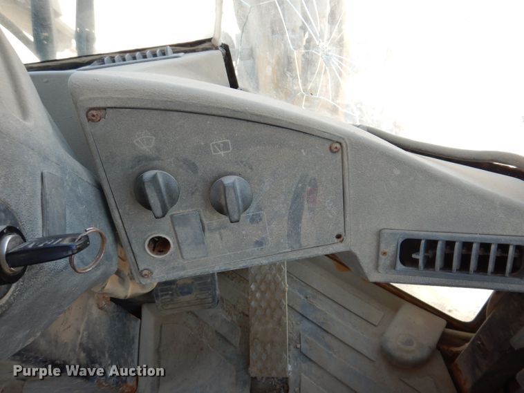 image for item IQ9633 1997 Caterpillar IT28G  wheel loader