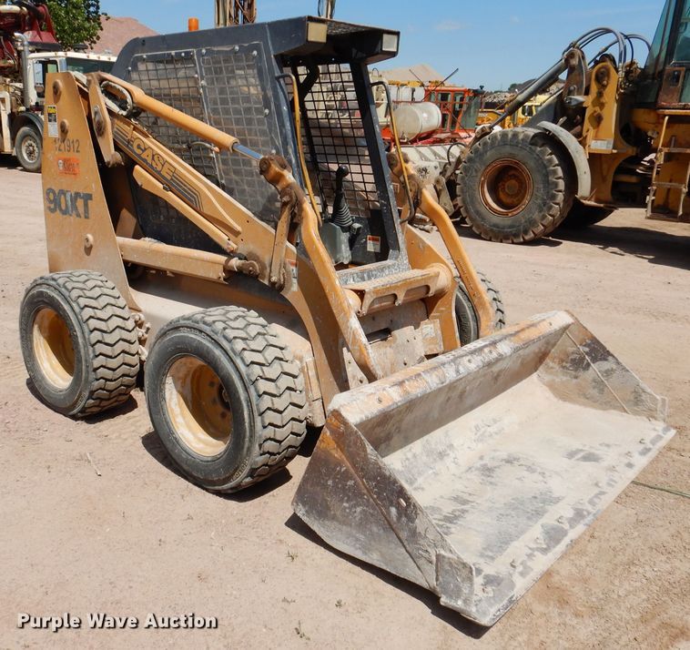 image for item IQ9635 1997 Case 90XT  skid steer loader