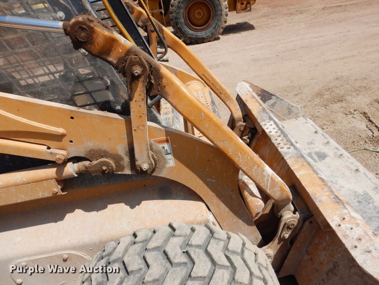 image for item IQ9635 1997 Case 90XT  skid steer loader