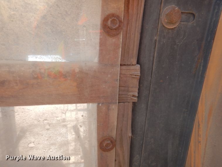 image for item IQ9635 1997 Case 90XT  skid steer loader