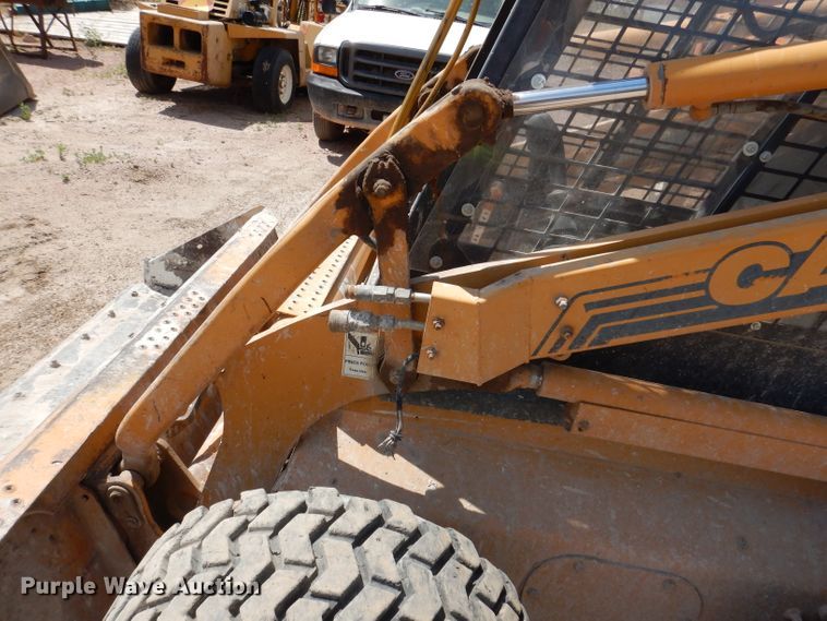 image for item IQ9635 1997 Case 90XT  skid steer loader