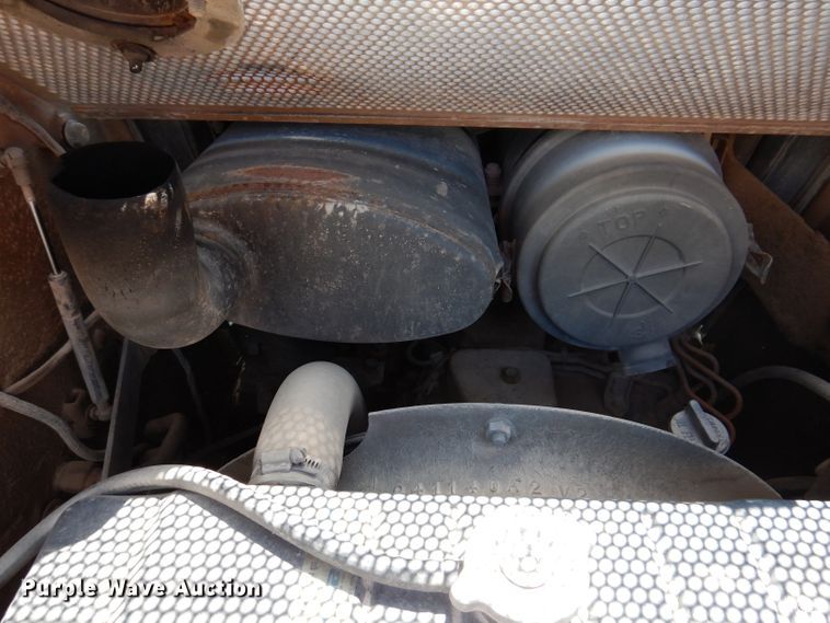 image for item IQ9635 1997 Case 90XT  skid steer loader