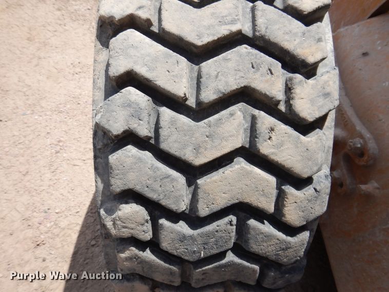 image for item IQ9635 1997 Case 90XT  skid steer loader