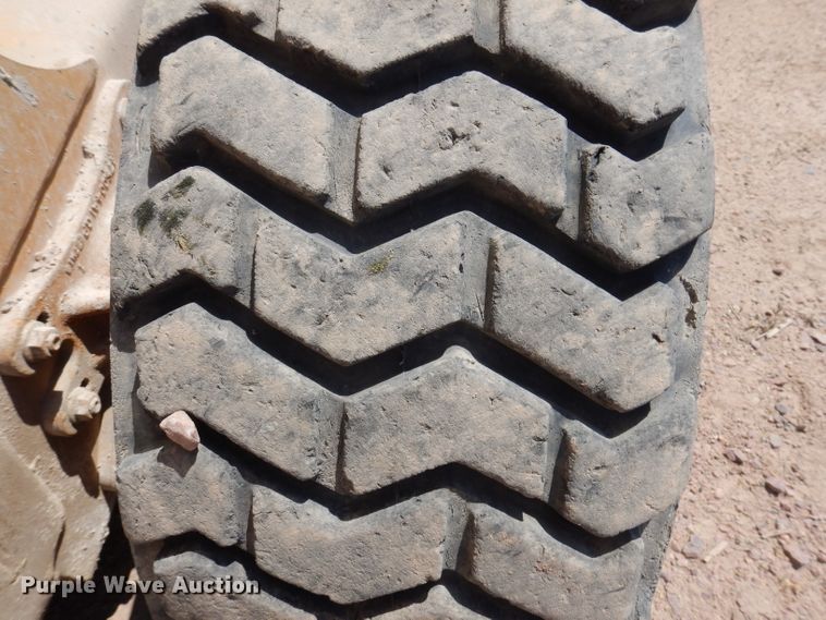 image for item IQ9635 1997 Case 90XT  skid steer loader