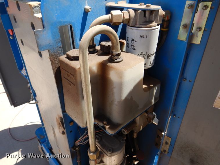 image for item IQ9643 2013 Genie GR20  vertical lift