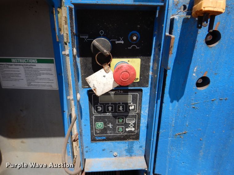 image for item IQ9645 2013 Genie GR20  vertical lift