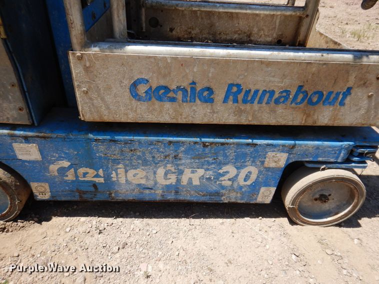 image for item IQ9645 2013 Genie GR20  vertical lift