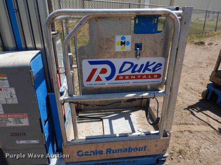 image for item IQ9646 2013 Genie GR20  vertical lift