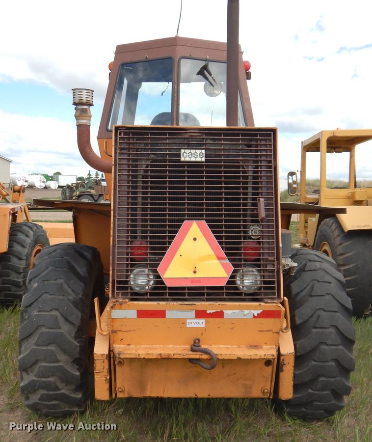 image for item IQ9647 1981 Case W20  wheel loader