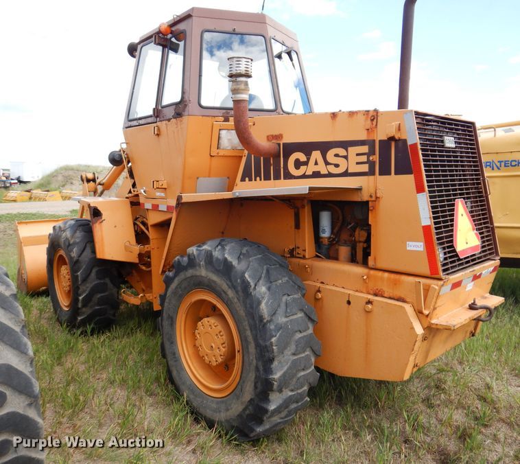 image for item IQ9647 1981 Case W20  wheel loader