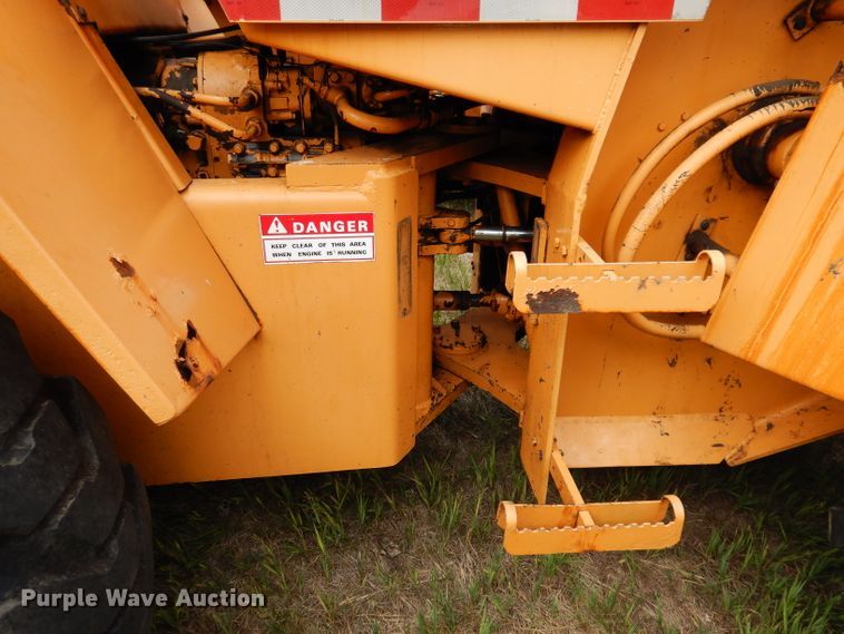 image for item IQ9647 1981 Case W20  wheel loader