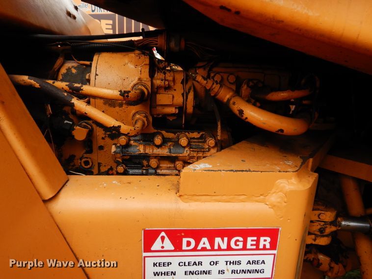 image for item IQ9647 1981 Case W20  wheel loader