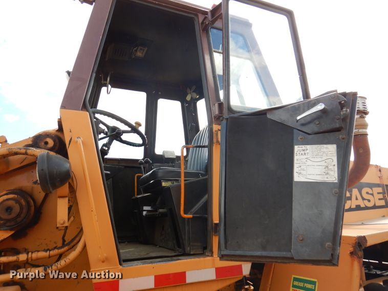 image for item IQ9647 1981 Case W20  wheel loader