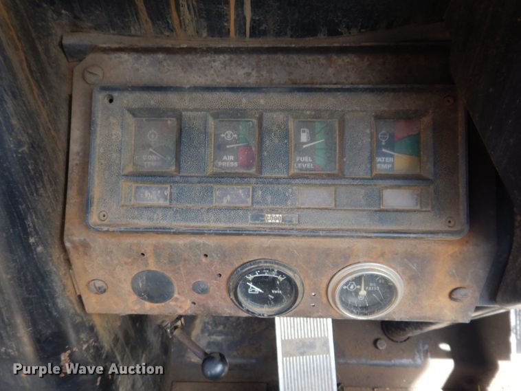 image for item IQ9647 1981 Case W20  wheel loader