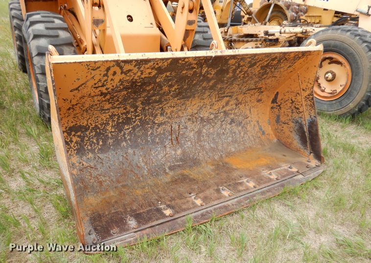 image for item IQ9648 1981 Case W20  wheel loader