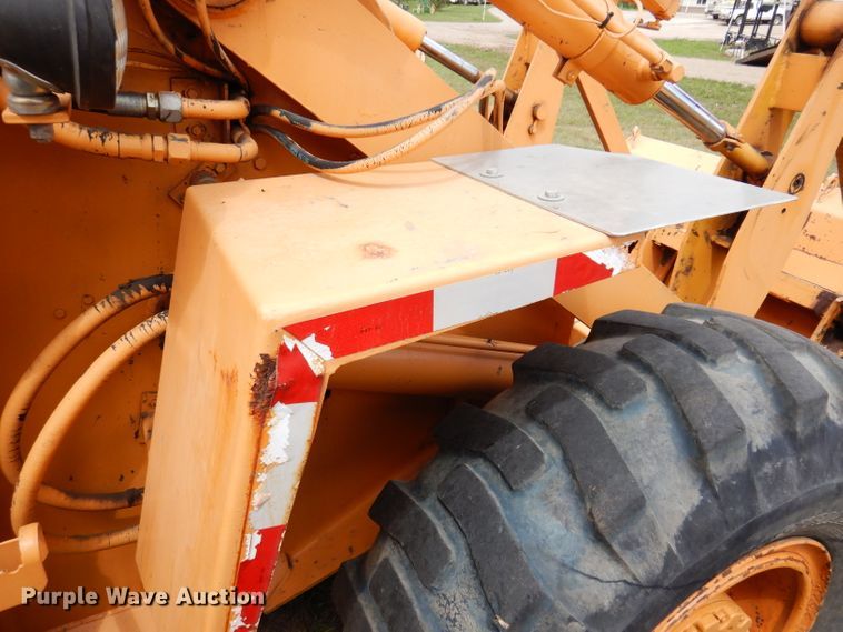 image for item IQ9648 1981 Case W20  wheel loader