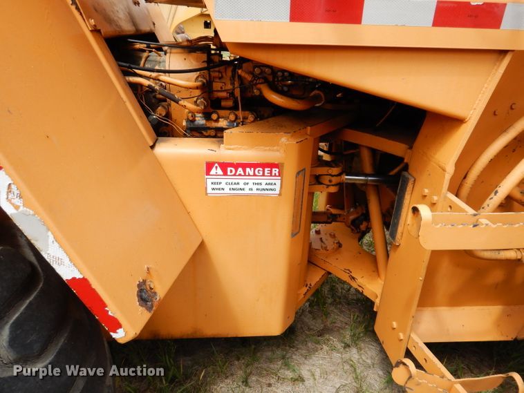 image for item IQ9648 1981 Case W20  wheel loader