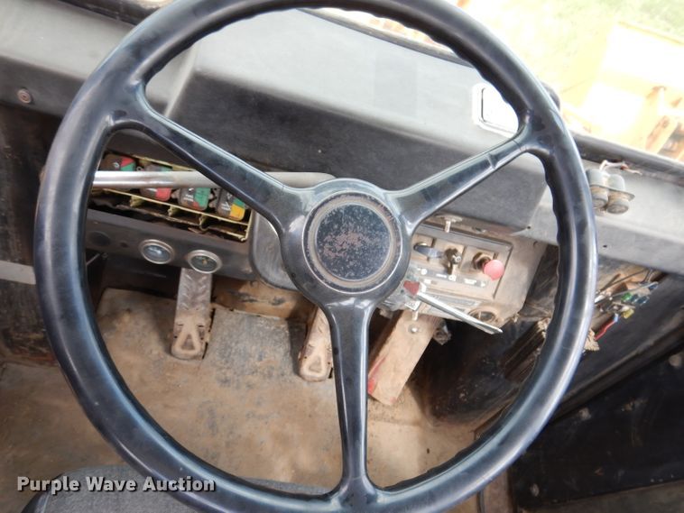 image for item IQ9648 1981 Case W20  wheel loader