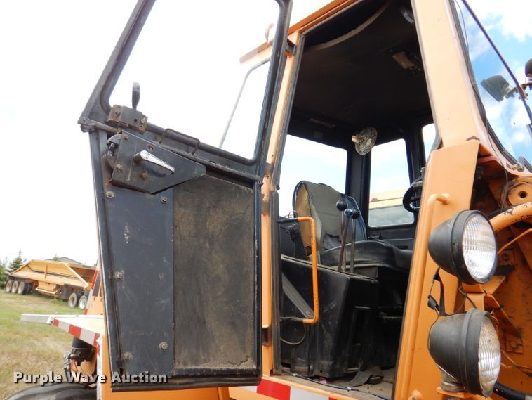 image for item IQ9648 1981 Case W20  wheel loader