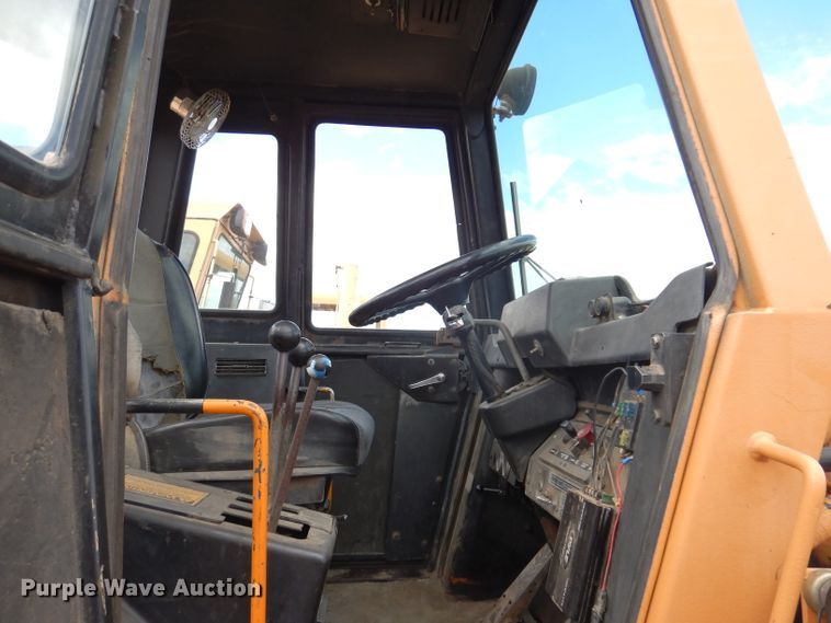 image for item IQ9648 1981 Case W20  wheel loader