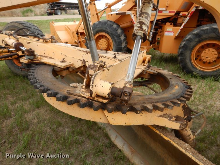 image for item IQ9649 1987 Champion 740A  motor grader