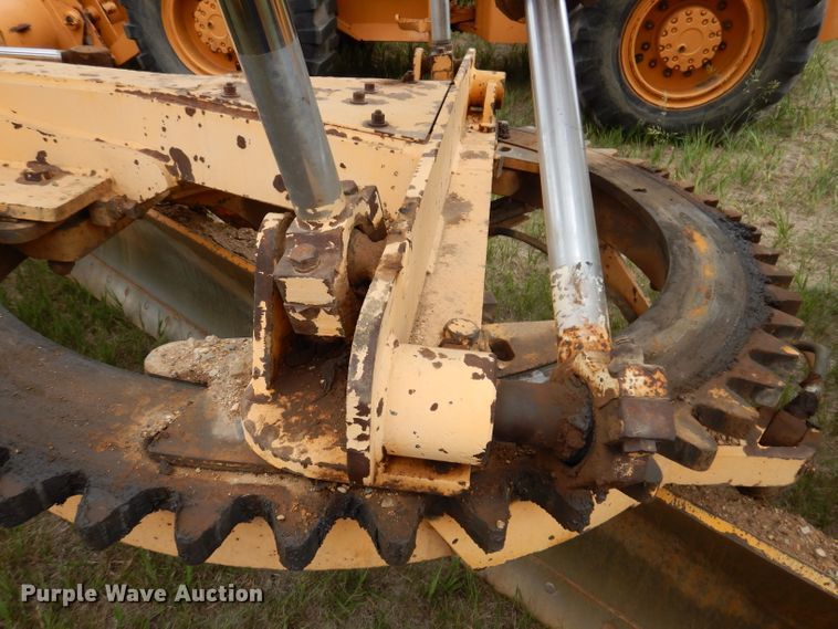 image for item IQ9649 1987 Champion 740A  motor grader