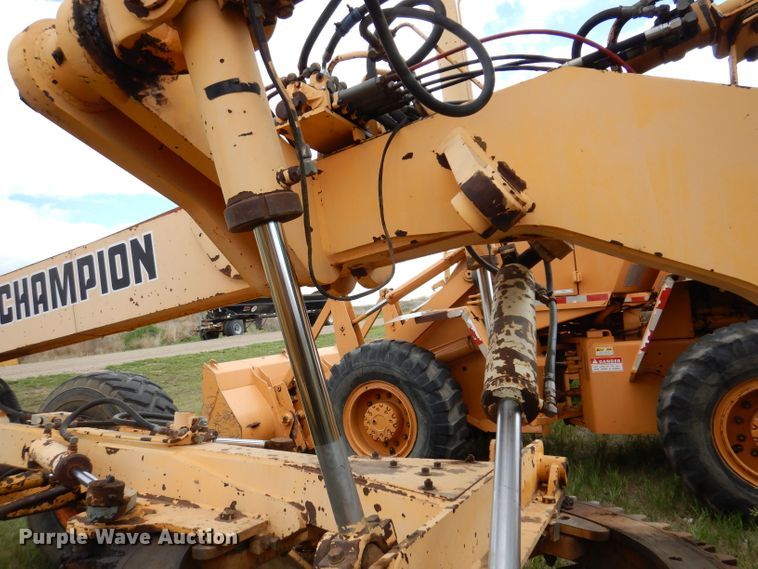 image for item IQ9649 1987 Champion 740A  motor grader