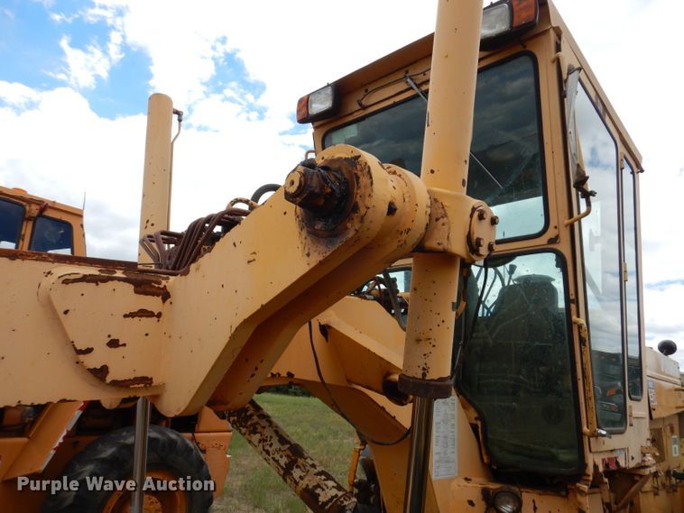 image for item IQ9649 1987 Champion 740A  motor grader