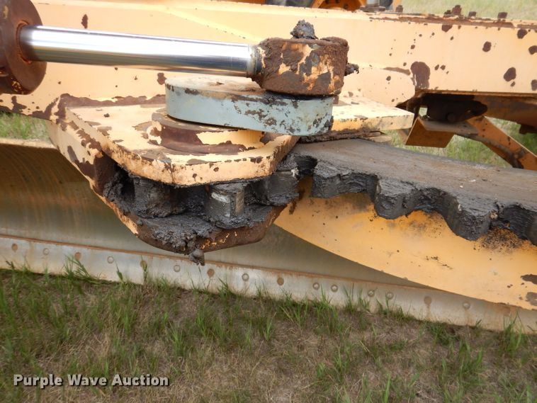 image for item IQ9649 1987 Champion 740A  motor grader