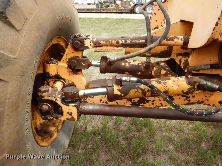 image for item IQ9649 1987 Champion 740A  motor grader