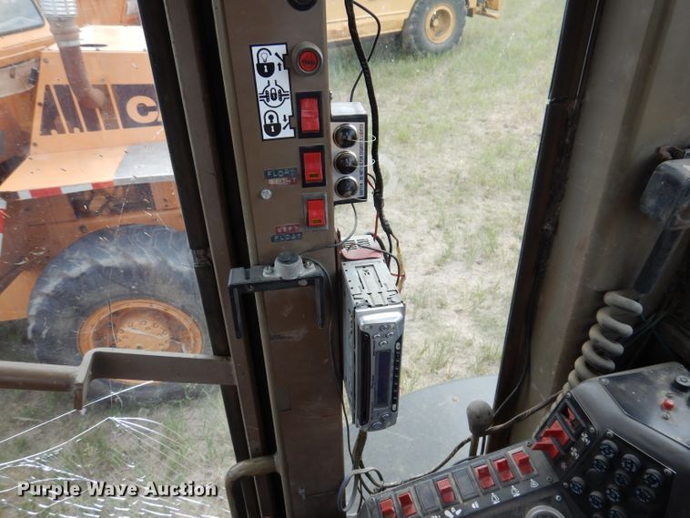 image for item IQ9649 1987 Champion 740A  motor grader