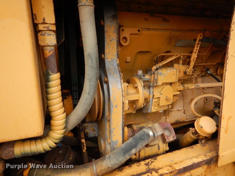 image for item IQ9649 1987 Champion 740A  motor grader